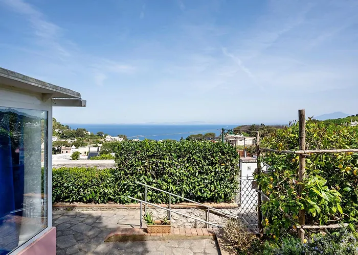 Caterina Villa Capri